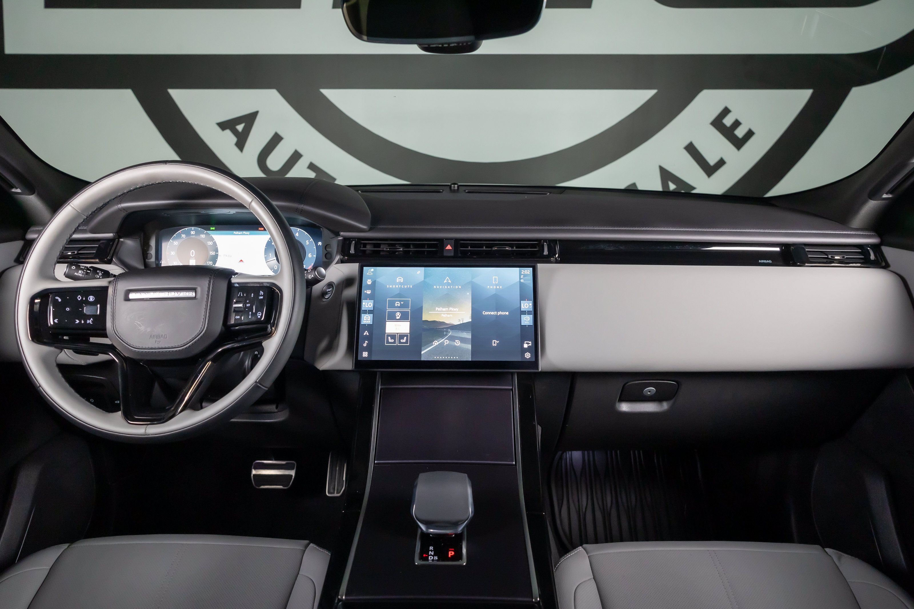 Used 2026 Land Rover Range Rover Velar Dynamic SE AWD/4WD image 3