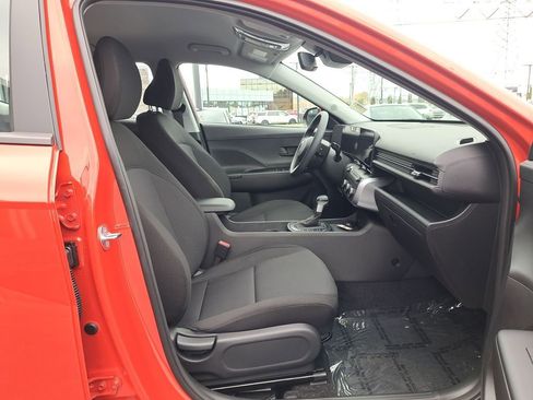 New 2026 Hyundai Kona SE image 18