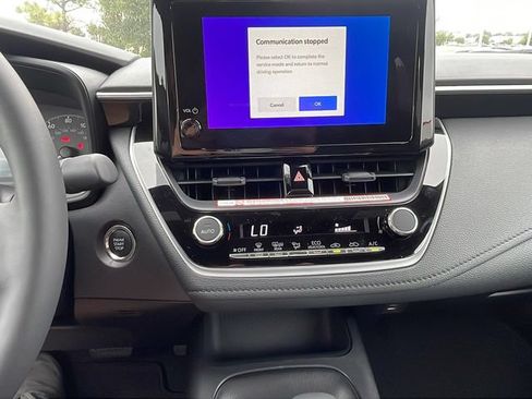 Used 2025 Toyota Corolla SE FWD image 27