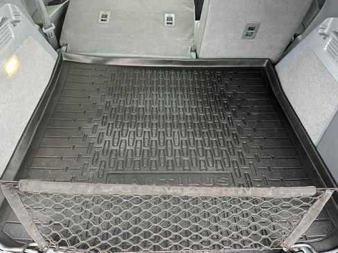 Used 2023 Lincoln Nautilus Reserve w/ Equipment Group 201A image 16