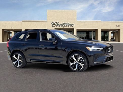Used 2022 Volvo XC60 B5 R-Design w/ Advanced Package AWD/4WD image 3