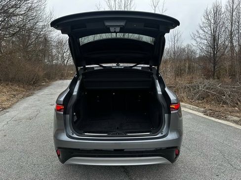 Used 2023 Jaguar F-PACE image 16