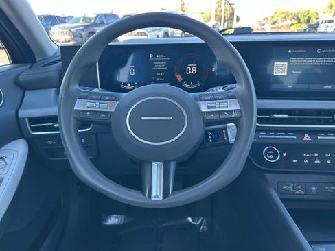 Used 2025 Hyundai Sonata SEL FWD image 16