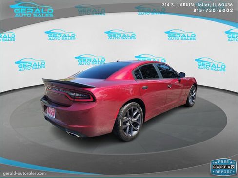 Used 2019 Dodge Charger SXT w/ Blacktop Package RWD image 7