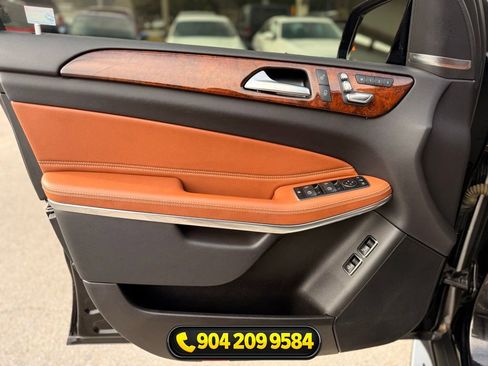 Used 2019 Mercedes-Benz GLS 550 4MATIC image 21