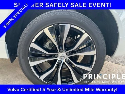 Certified 2023 Volvo XC60 B5 Plus w/ Climate Package FWD image 13