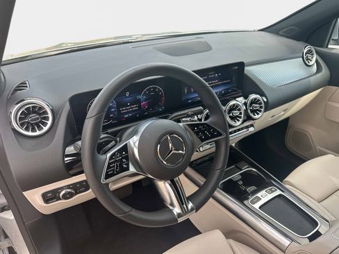 Used 2026 Mercedes-Benz GLA 250 image 17