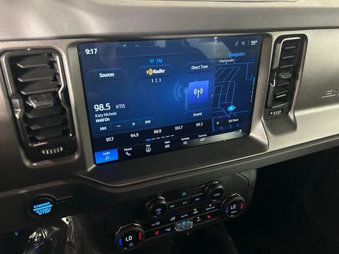 Used 2025 Ford Bronco Big Bend AWD/4WD image 2