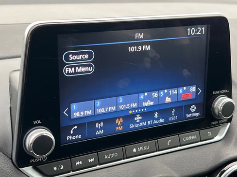 Used 2022 Nissan Sentra SV image 16