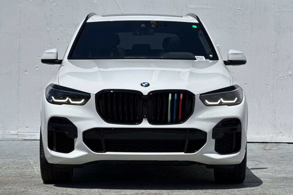 Used 2023 BMW X5 sDrive40i w/ M Sport Package RWD image 8