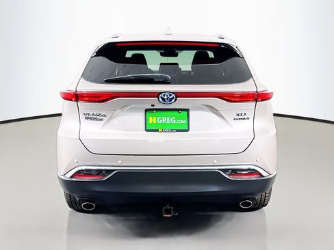 Used 2021 Toyota Venza XLE w/ Softex Package AWD/4WD image 8