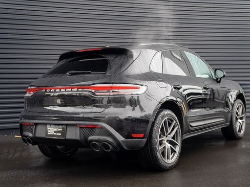 Certified 2026 Porsche Macan AWD/4WD image 29