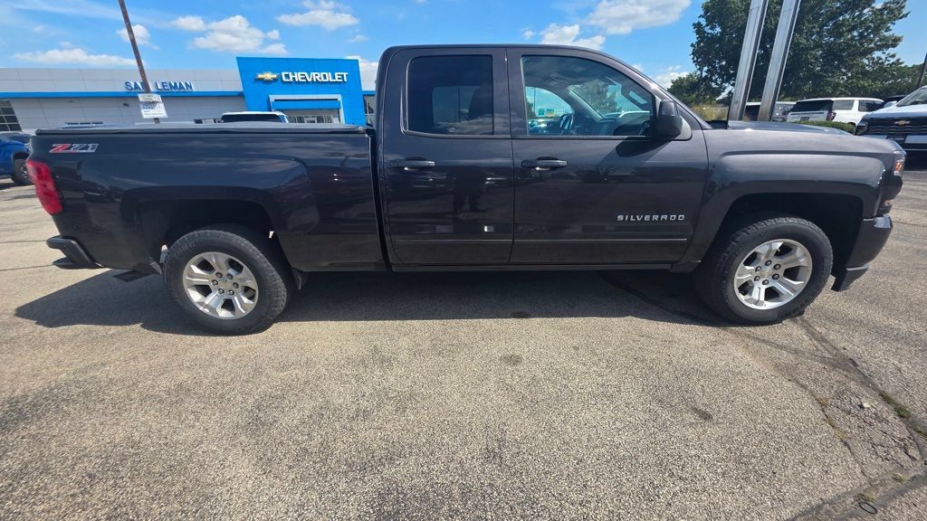 Used 2016 Chevrolet Silverado 1500 LT w/ All Star Edition AWD/4WD image 4
