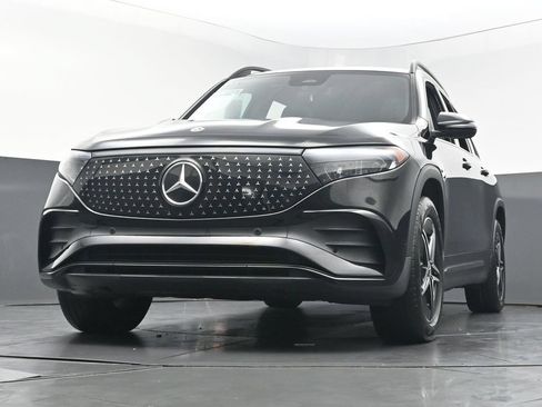 Used 2024 Mercedes-Benz EQB 300 4MATIC image 49