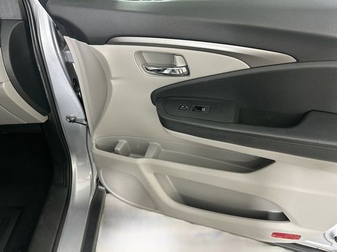 Used 2018 Honda Pilot EX image 31