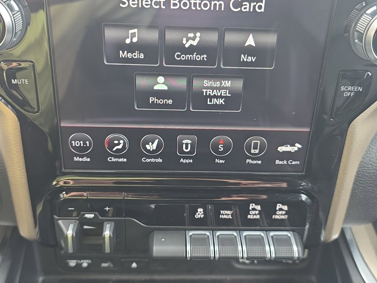 Used 2019 RAM 1500 Laramie AWD/4WD image 31
