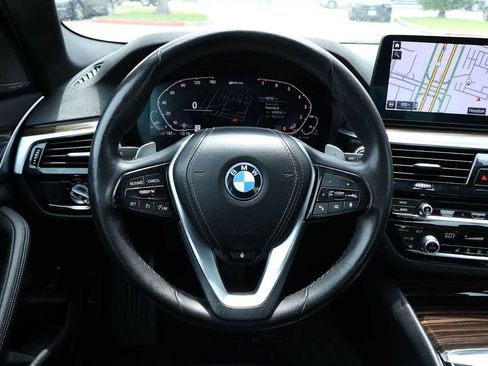 Used 2023 BMW 530e xDrive AWD/4WD image 15