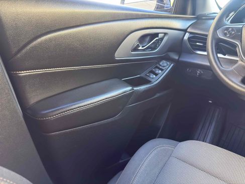 Used 2019 Chevrolet Traverse LS w/ LPO, Blackout Package FWD image 29