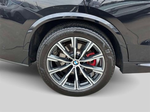 Certified 2024 BMW X5 xDrive40i w/ M Sport Package image 8