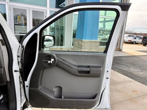 Used 2009 Nissan Xterra S w/ X Gear Pkg image 27