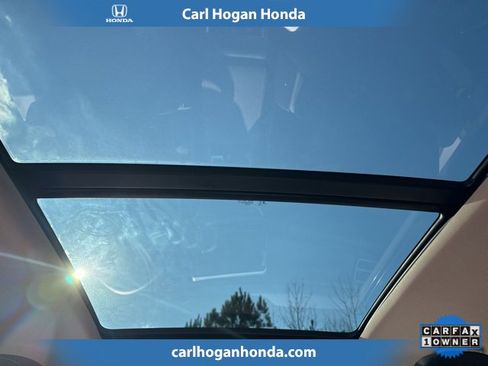 Used 2025 Volkswagen Atlas Peak Edition SE image 17