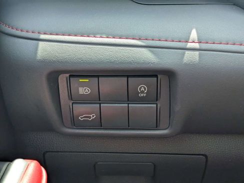 Used 2023 Toyota Highlander XSE FWD image 22