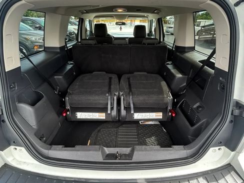 Used 2010 Ford Flex SE FWD image 25