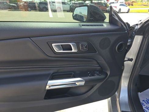 Used 2025 Ford Mustang GT Premium RWD image 12