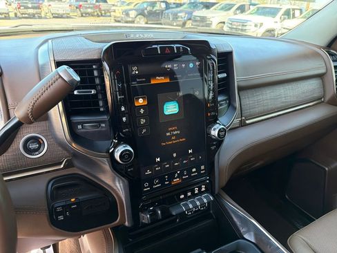 Used 2024 RAM 3500 Limited AWD/4WD image 21