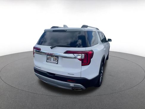 Used 2023 GMC Acadia SLT AWD/4WD image 15