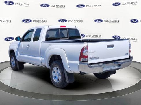 Used 2015 Toyota Tacoma 4x4 Access Cab w/ SR5 Package image 3