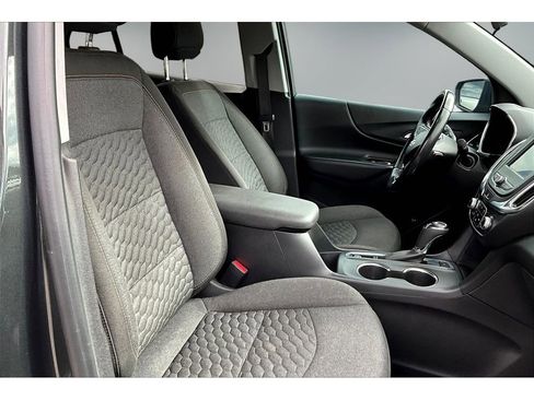 Used 2020 Chevrolet Equinox LT image 27