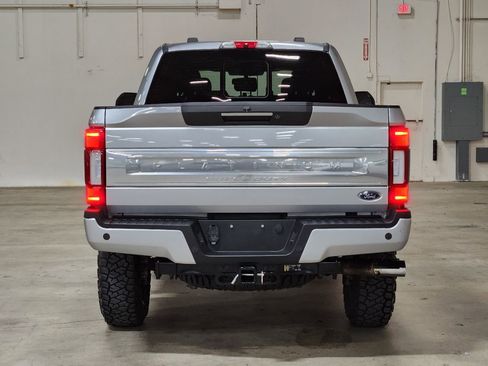 Used 2022 Ford F250 Platinum w/ Tremor Off-Road Package image 10