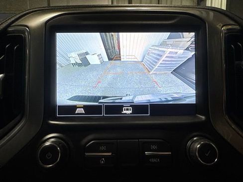 Used 2021 Chevrolet Silverado 1500 LT Trail Boss w/ Convenience Package II AWD/4WD image 13