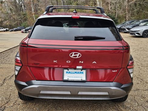 Certified 2025 Hyundai Kona Limited image 5