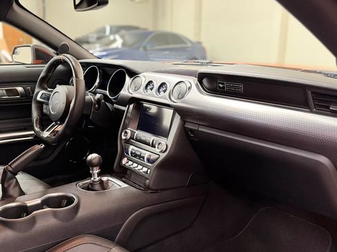Used 2020 Ford Mustang GT Premium w/ GT Performance Package RWD image 18