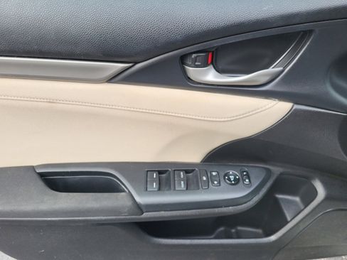 Certified 2018 Honda Civic EX image 23