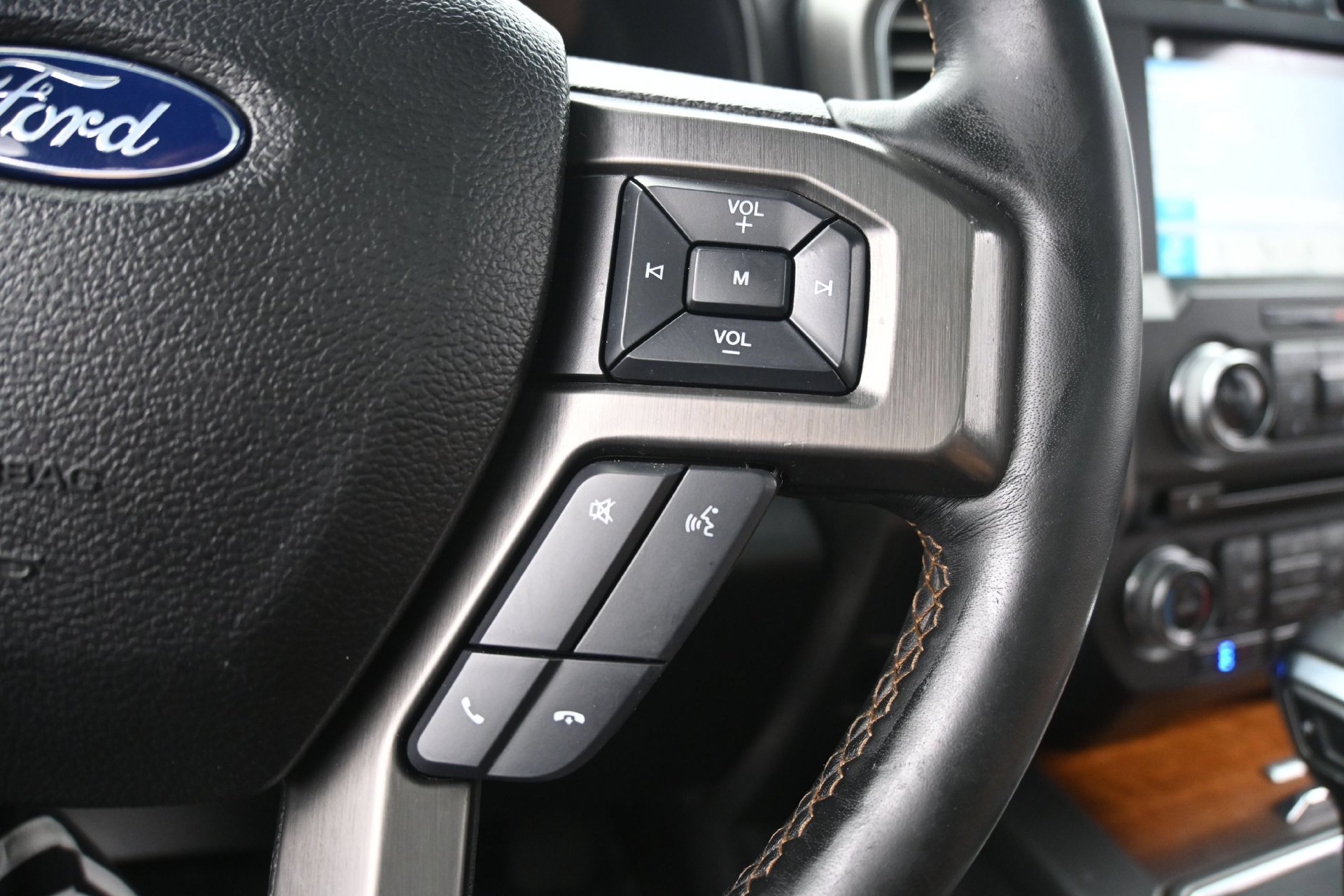 Used 2017 Ford F150 Limited AWD/4WD image 24