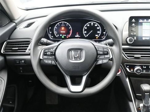 Used 2018 Honda Accord EX image 24