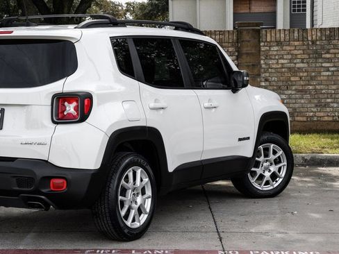 Used 2021 Jeep Renegade Limited image 17
