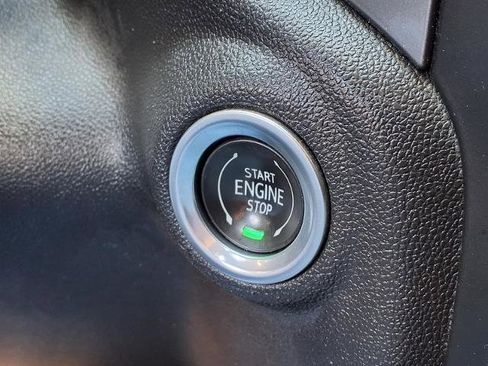 Used 2023 Chevrolet Silverado 1500 Custom image 9