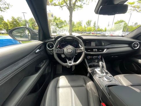 Used 2024 Alfa Romeo Stelvio Sprint AWD/4WD image 16