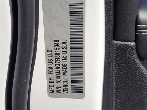 New 2024 Jeep Grand Cherokee L Altitude image 21