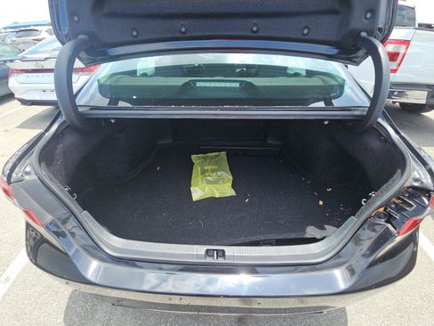 Used 2023 Toyota Camry SE FWD image 15