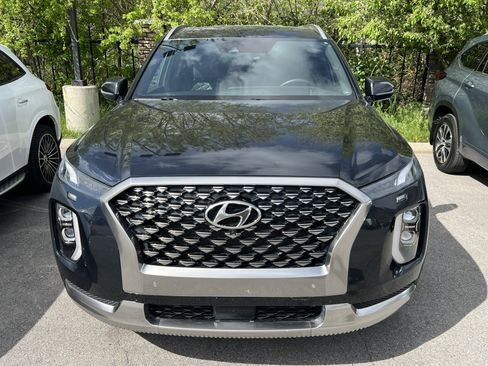 Used 2022 Hyundai Palisade Calligraphy w/ Winter Package image 4