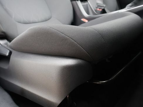 Used 2022 Toyota Corolla Cross LE FWD image 8