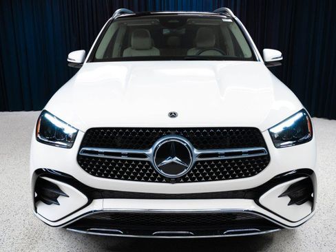 Certified 2026 Mercedes-Benz GLE 450 4MATIC image 2