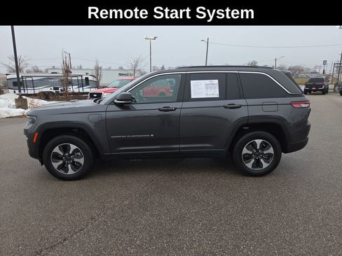 Used 2024 Jeep Grand Cherokee Limited 4xe image 2