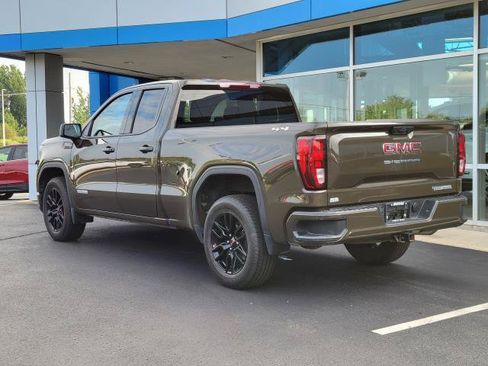 Used 2024 GMC Sierra 1500 Elevation AWD/4WD image 4