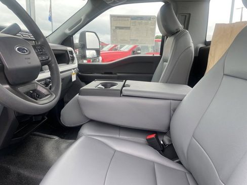 New 2024 Ford F550 4x4 Regular Cab Super Duty image 29